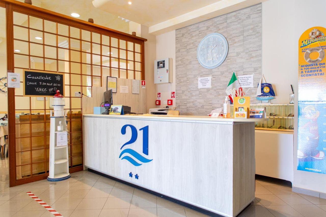 Hotel 21 Ричоне Екстериор снимка