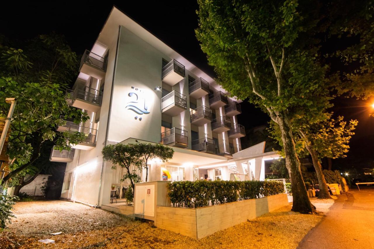 Hotel 21 Ричоне Екстериор снимка