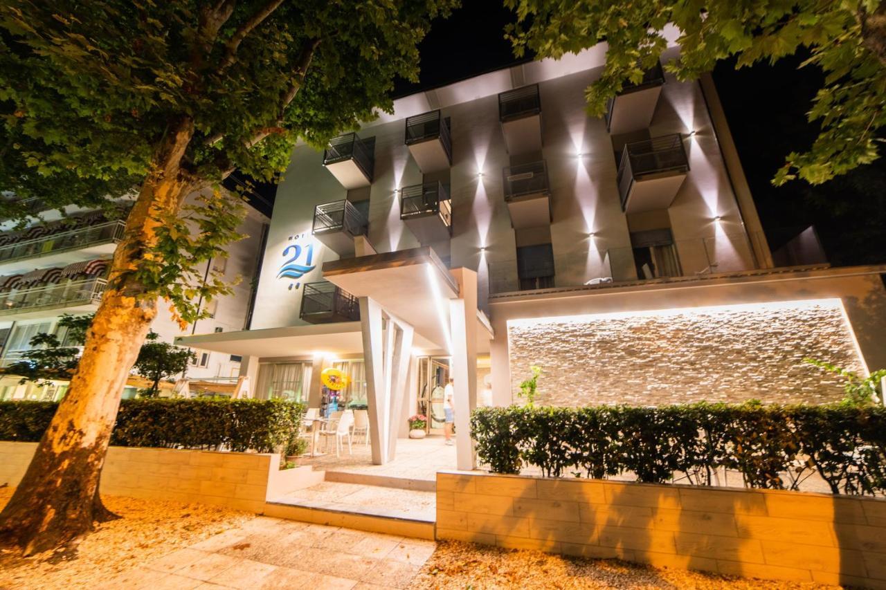 Hotel 21 Ричоне Екстериор снимка