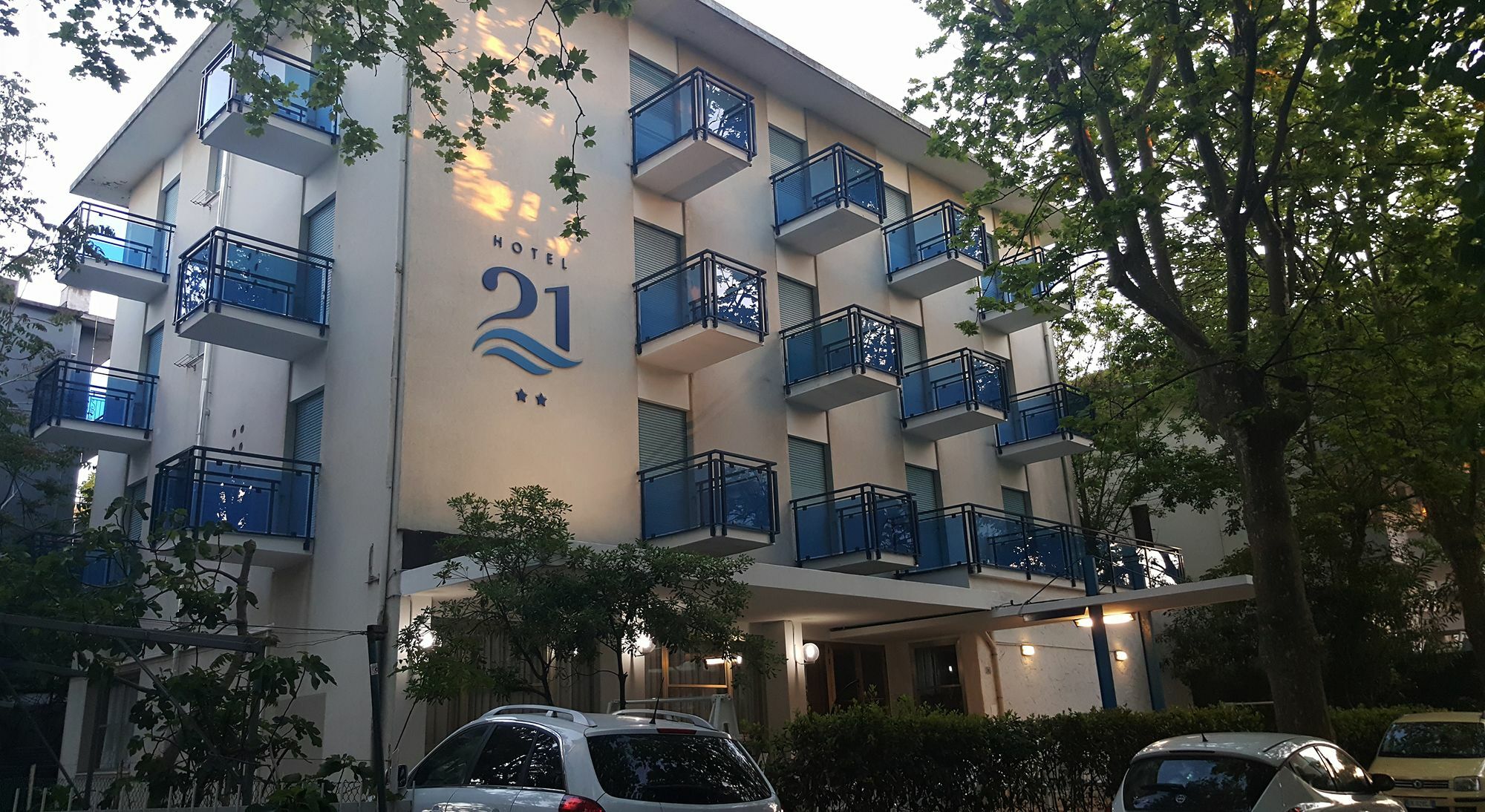 Hotel 21 Ричоне Екстериор снимка